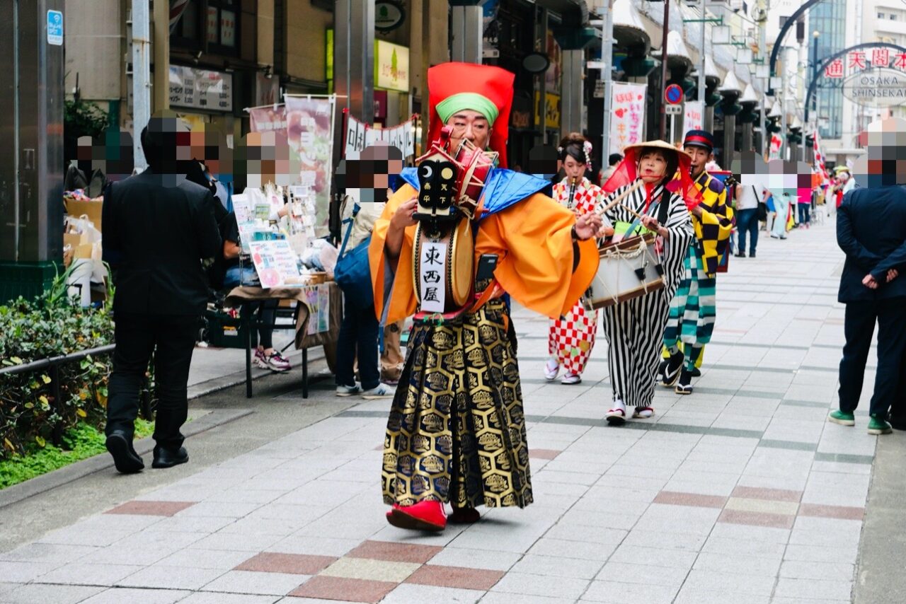 新世界112thフェス、パレードの様子