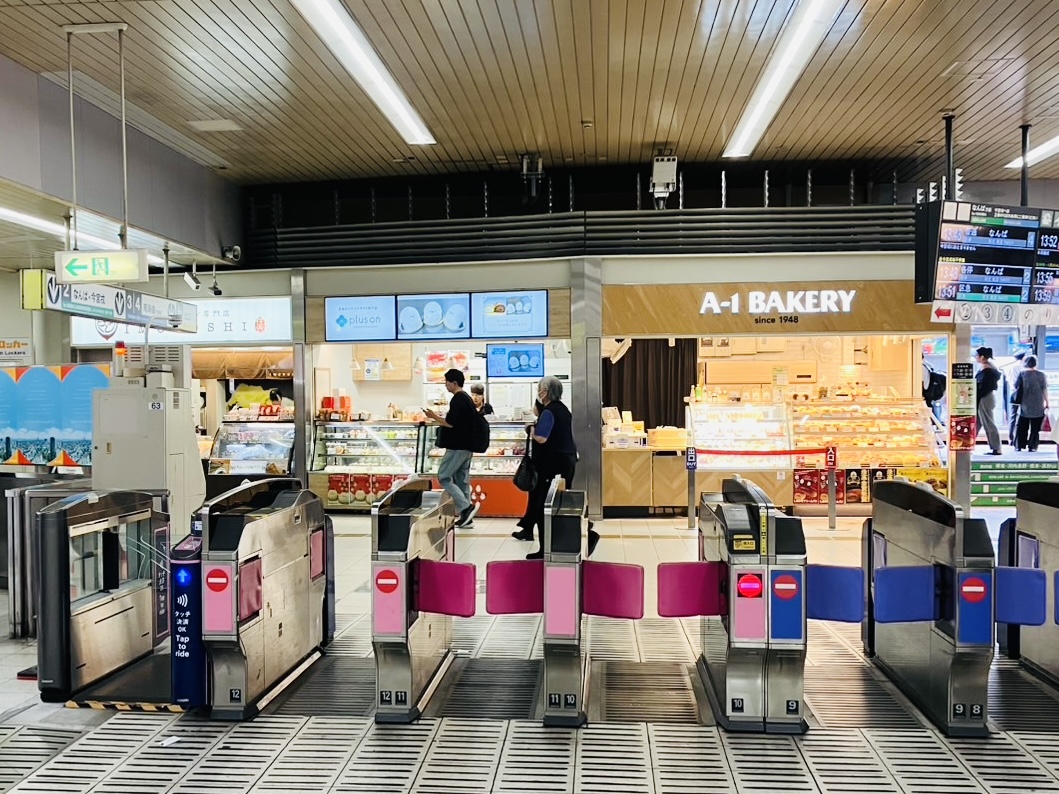 南海新今宮駅構内で、阿倍野にある手作りスイーツのテイクアウト専門店が９/30まで出店しています