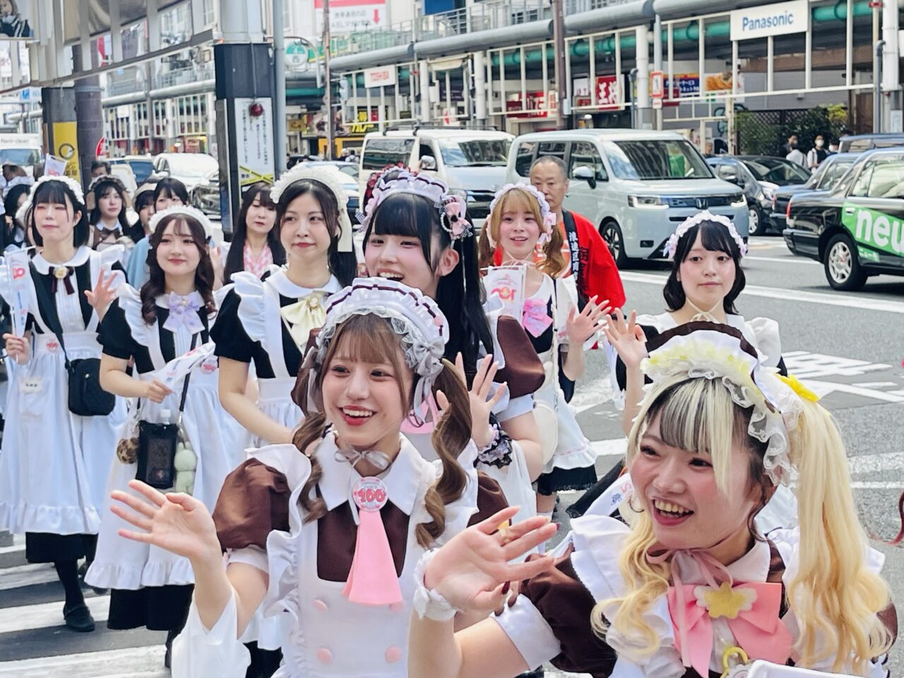 浪速区制100周年記念「なにわ100人パレード ～メイドさん大集合～」が、9/27に盛大に開催されました
