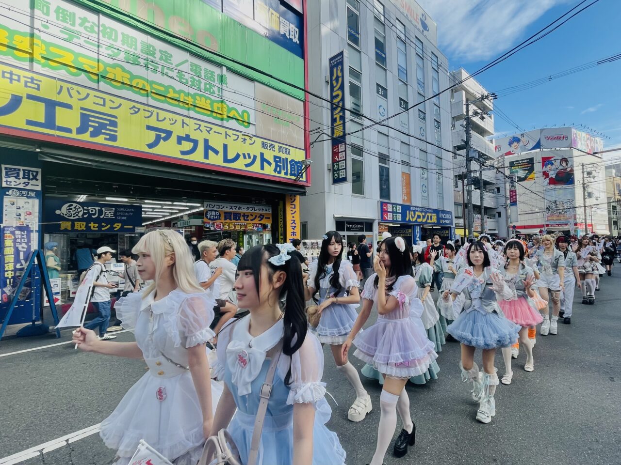 浪速区制100周年記念「なにわ100人パレード ～メイドさん大集合～」が、9/27に盛大に開催されました