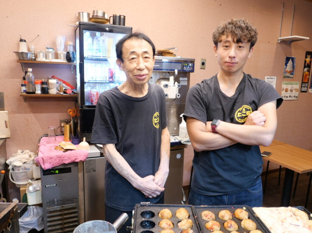 国道26号線沿いのたこ焼き名店「たこ安」が9/27に閉店へ。28年の歴史に幕、再開を願う署名活動も