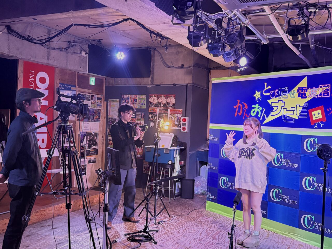 新世界や日本橋で活動する女子らが出演！ 春から再び放送のサンテレビ音楽番組『かんおんナビビロック』番組内コーナー「おしゃれさん」の撮影が行われました