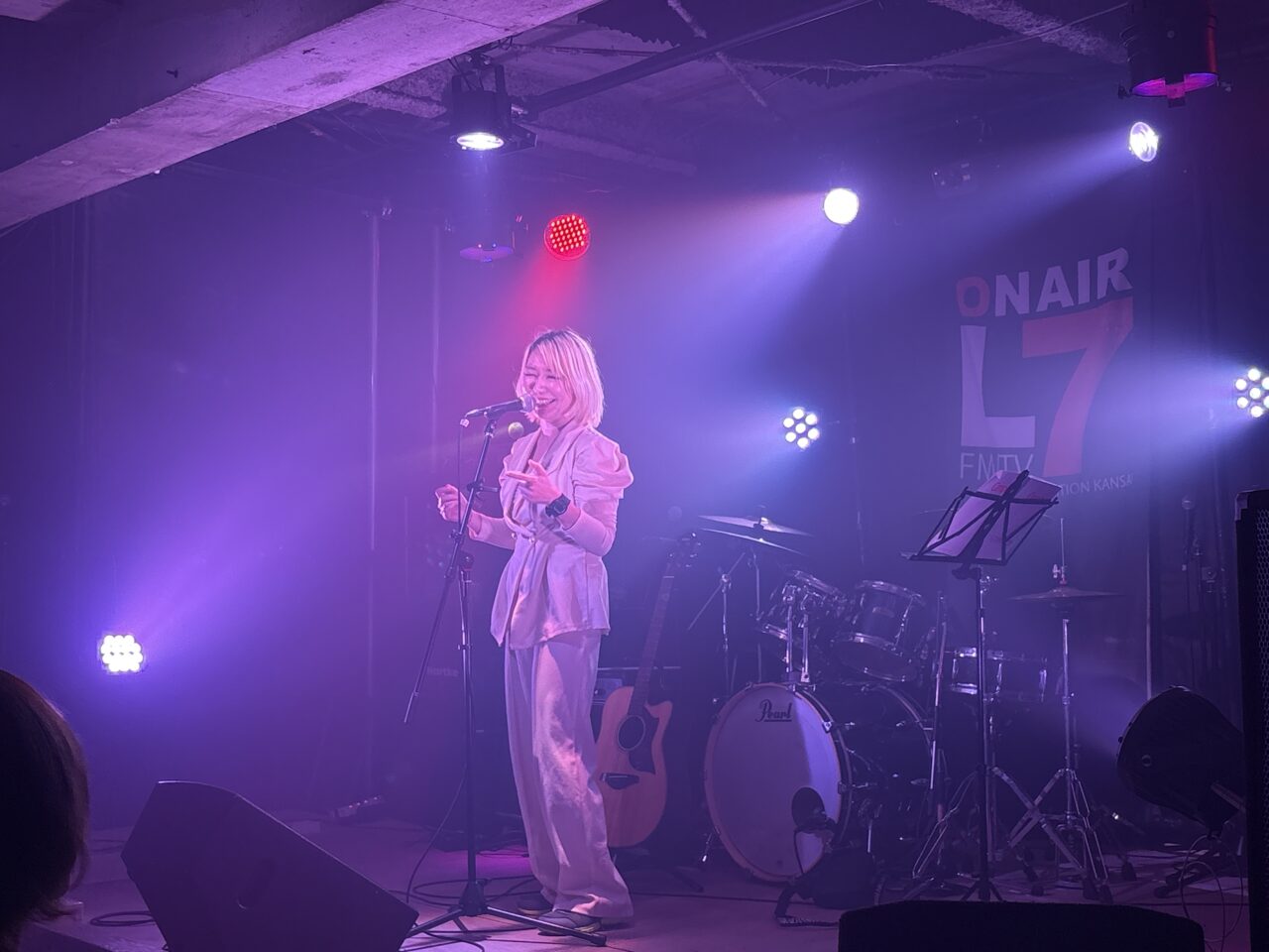 新世界のON AIR  L7で音楽イベント「不屈の風〜生きること〜」開催、多彩な表現で“生きる”を問いかけ。東京からロットン瑠唯さん、歌田真紀さんがゲスト出演しました