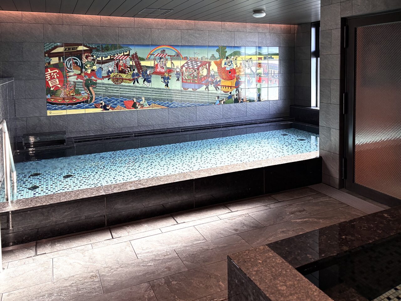 恵美須町駅から徒歩2分の堺筋沿いの立地、大阪の名門リーガロイヤルホテルの新業態「アンカード・バイ・リーガ 大阪なんば」が4/3に開業します