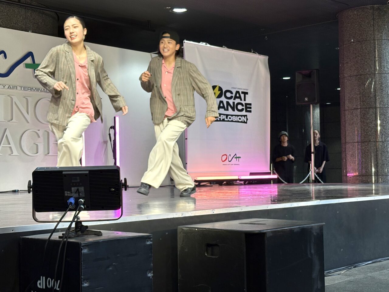 DA PAMPのKENZOさんがスペシャルジャッジ！ ストリートダンサーの聖地OCATのポンテ広場で、若手のダンサーたちが熱いバトルを繰り広げました