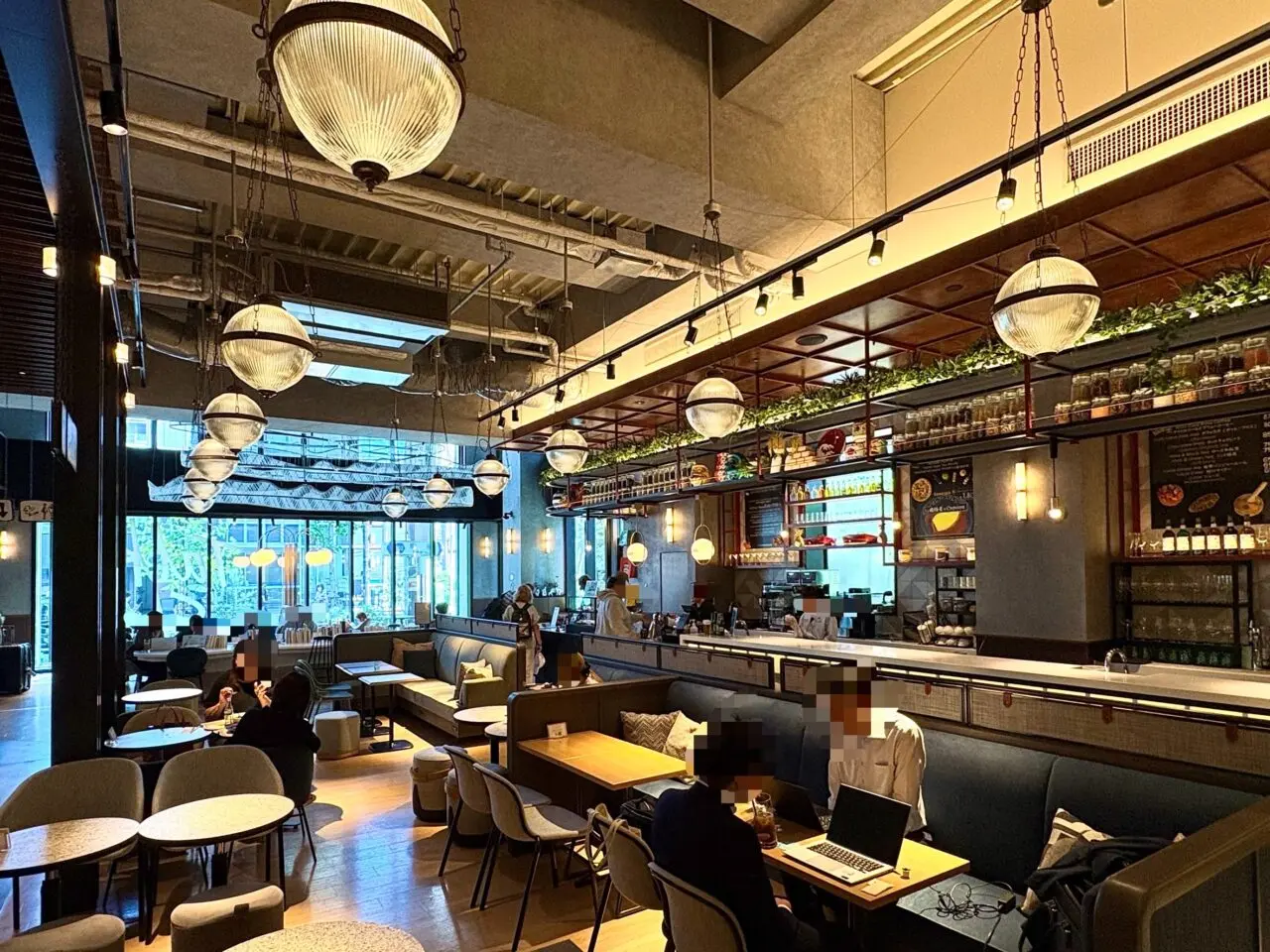 北極星がキャプション by Hyatt なんば大阪とコラボ! ホテルのカフェで限定のオムライスを提供、7/30まで