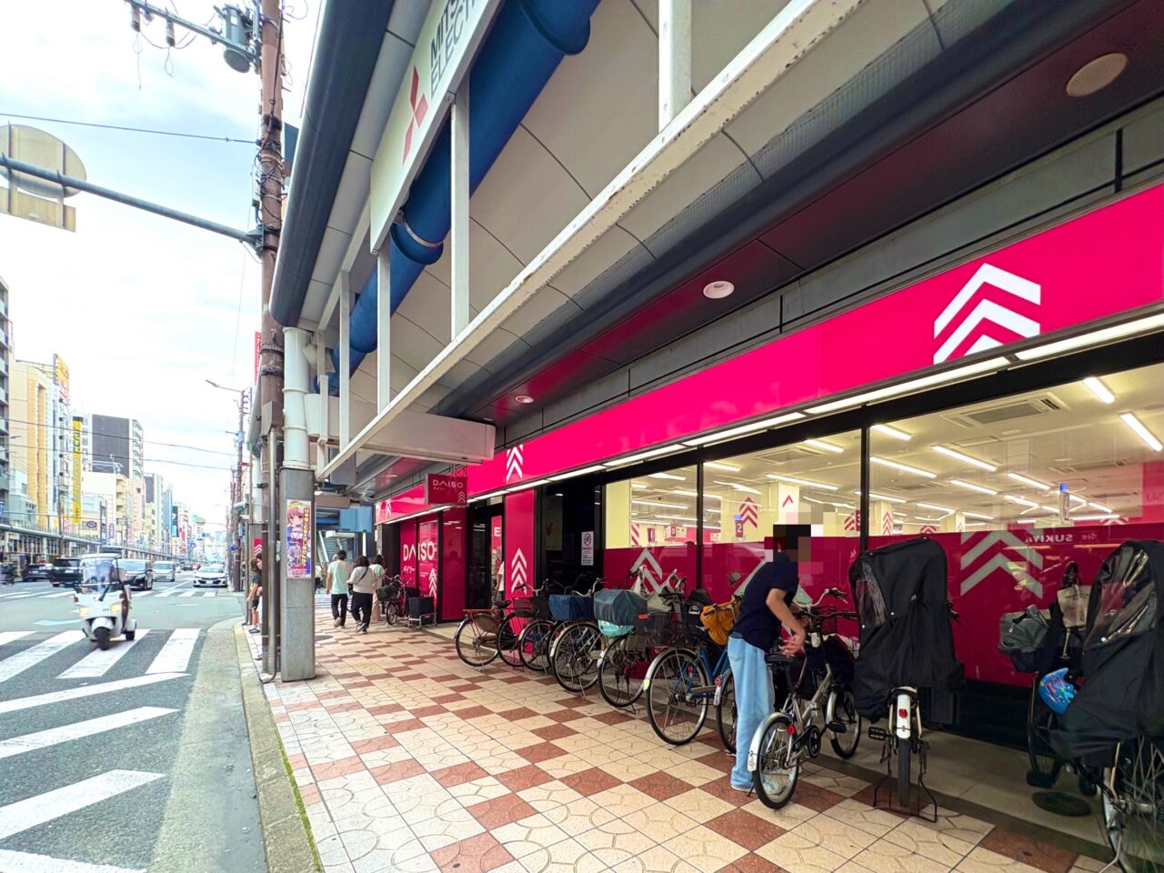 大阪メトロ恵美須町駅から徒歩2分、日本橋筋商店街（でんでんタウン）に100円ショップ「ダイソー」が本日7/3にオープンしました