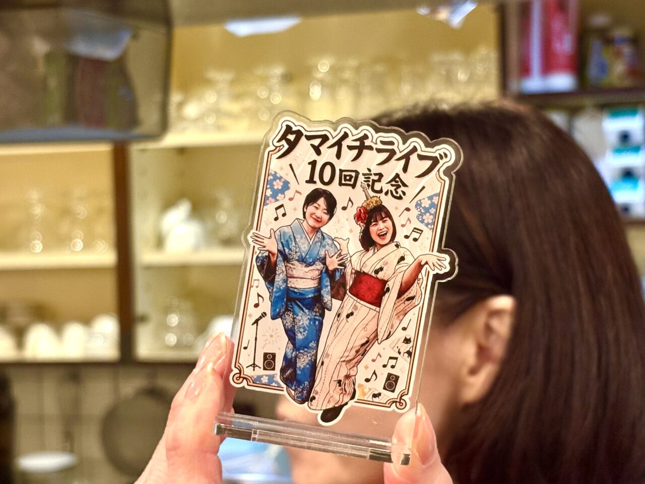 老舗喫茶にぬくもりの歌声響く♪ 喫茶タマイチで、むんむさんと吉野悦世さんによる恒例のライブが、ついに10回目を迎えました!