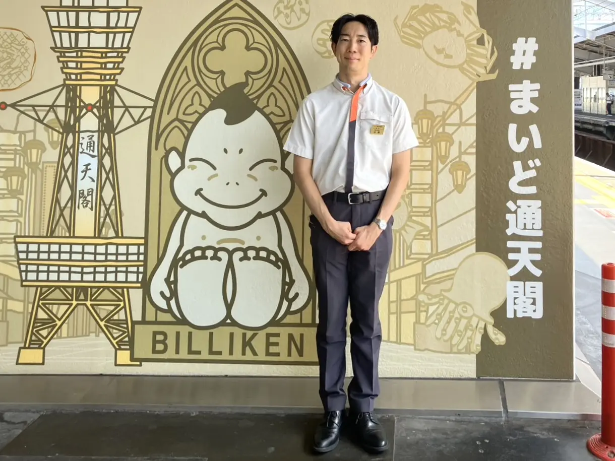 酷暑の中で乗客の安全を守る南海電車の駅員さんと乗務員さんに注目! 脱帽OK&クールネックリング導入で熱中症対策を強化